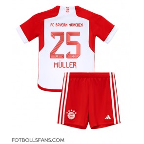 Bayern Munich Thomas Muller #25 Replika Hemmatröja Barn 2023-24 Kortärmad (+ Korta byxor)